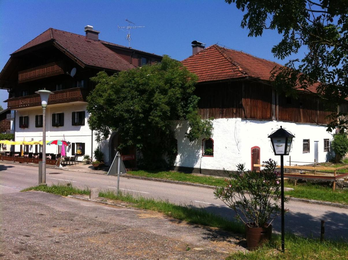 Gasthof Pension Steinberger Sankt Georgen im Attergau Esterno foto